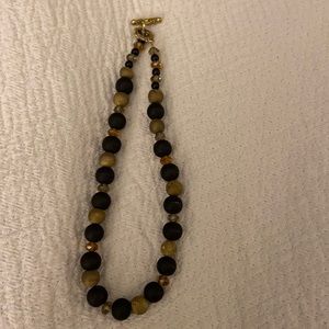 Stunning hand-crafted 16 inch beaded necklace